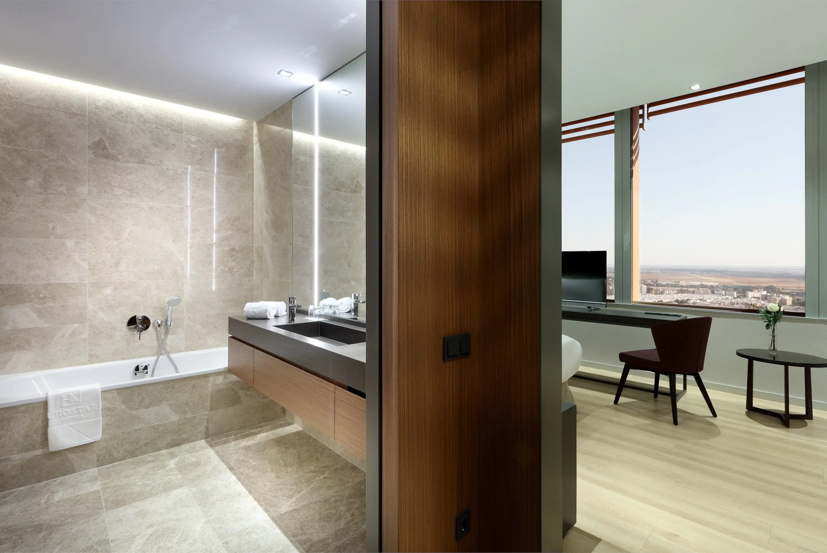 Foto - Eurostars Torre Sevilla