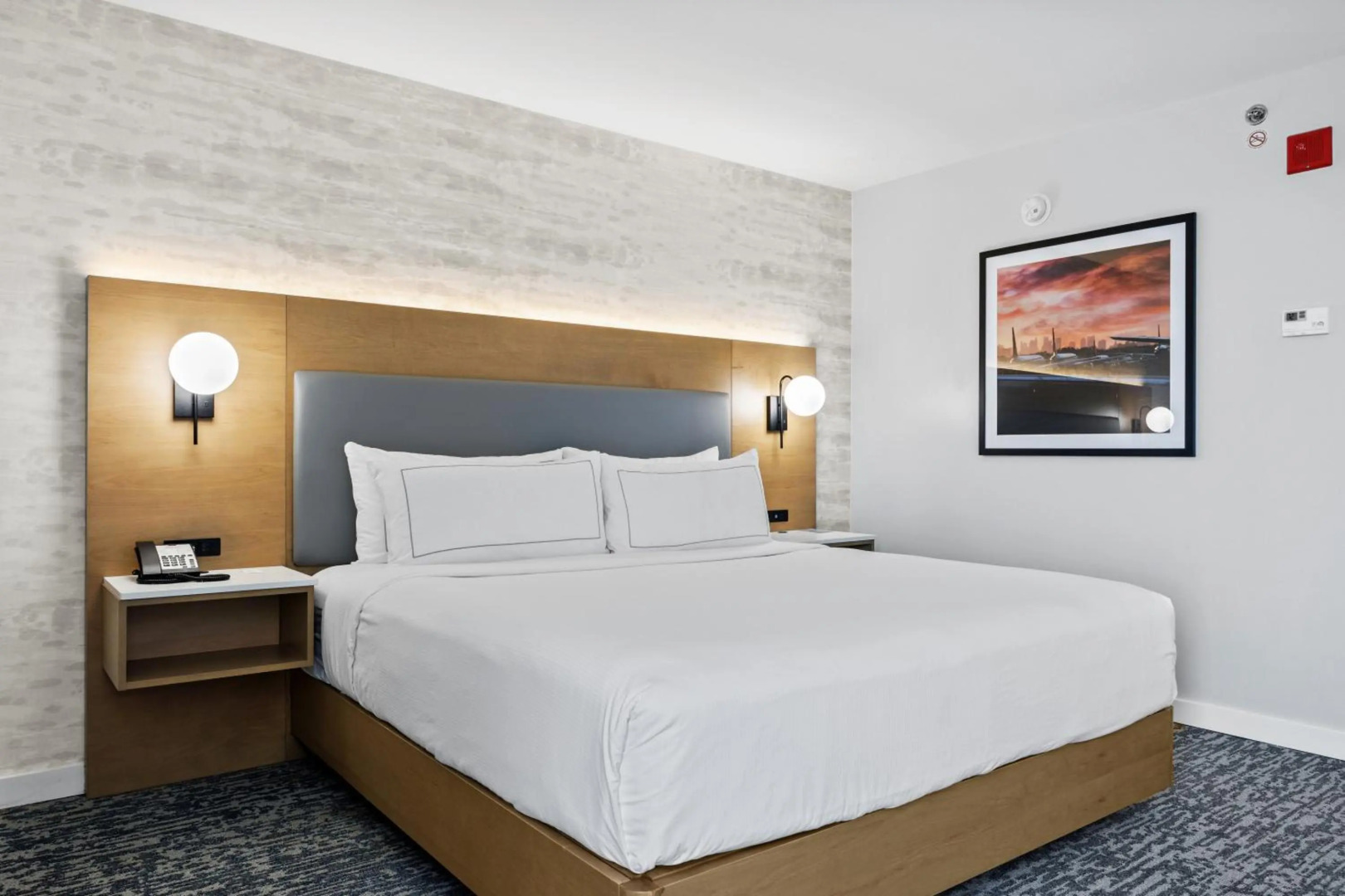 Photo - DoubleTree by Hilton New York JFK Airport