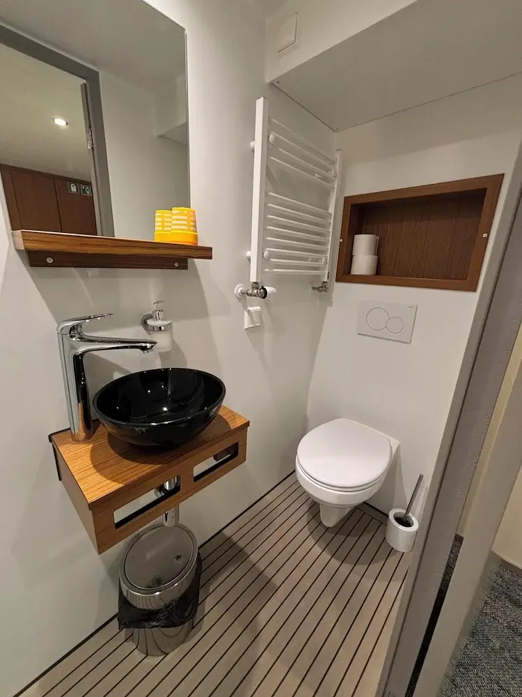 Foto - Hotelboat Iris