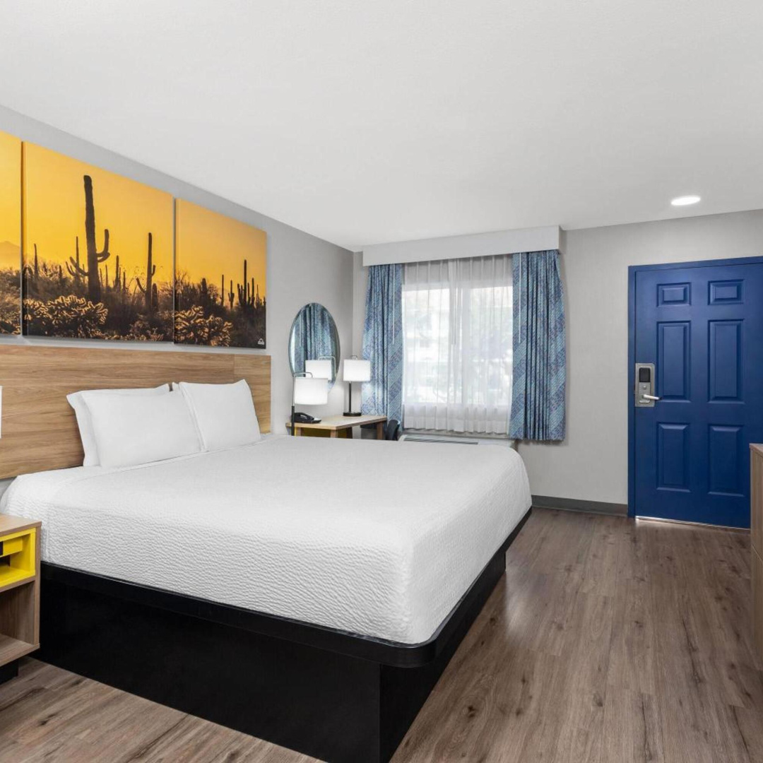 Photo - Days Inn by Wyndham Phoenix West