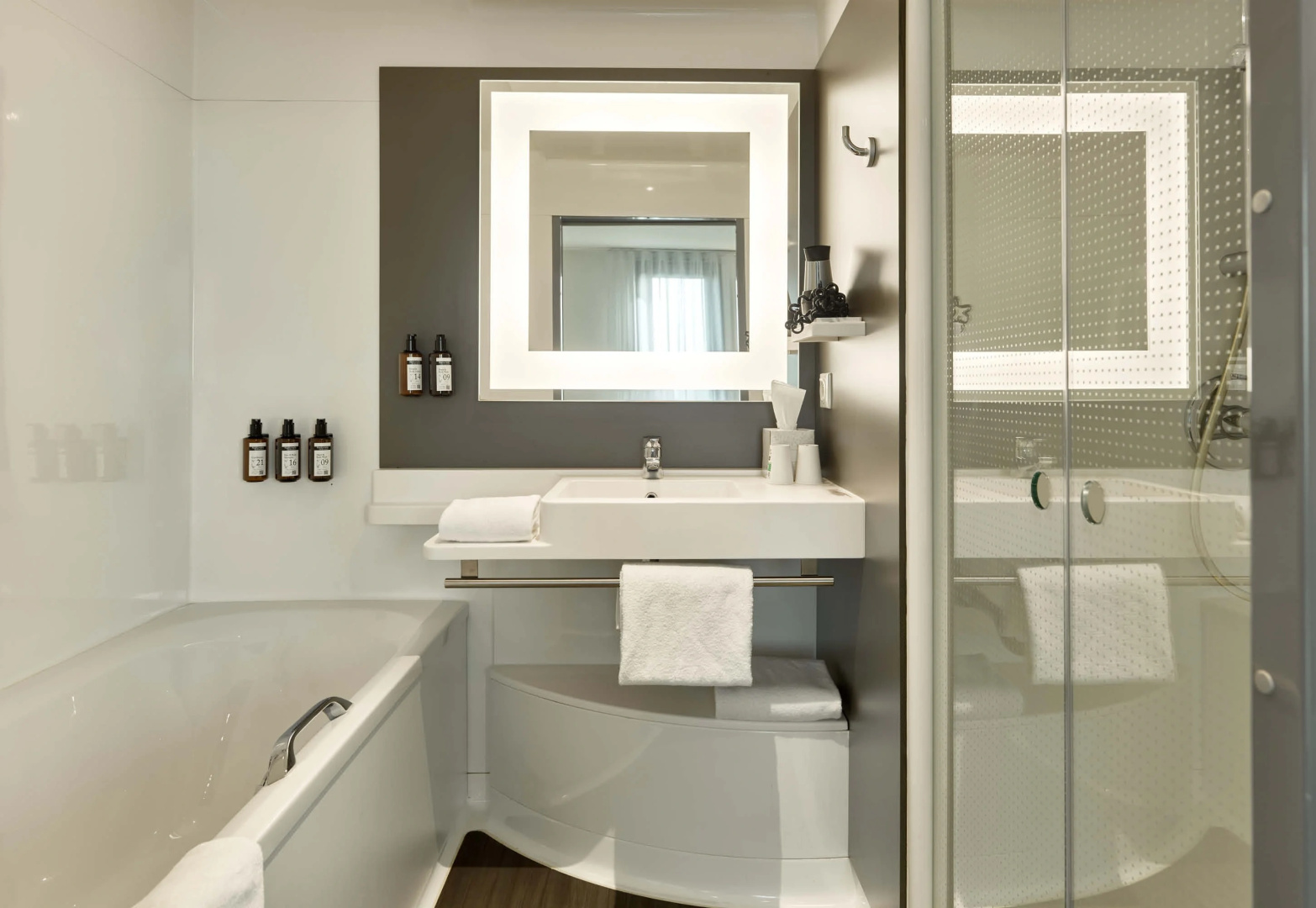 Foto - Novotel Suites Paris Vélizy