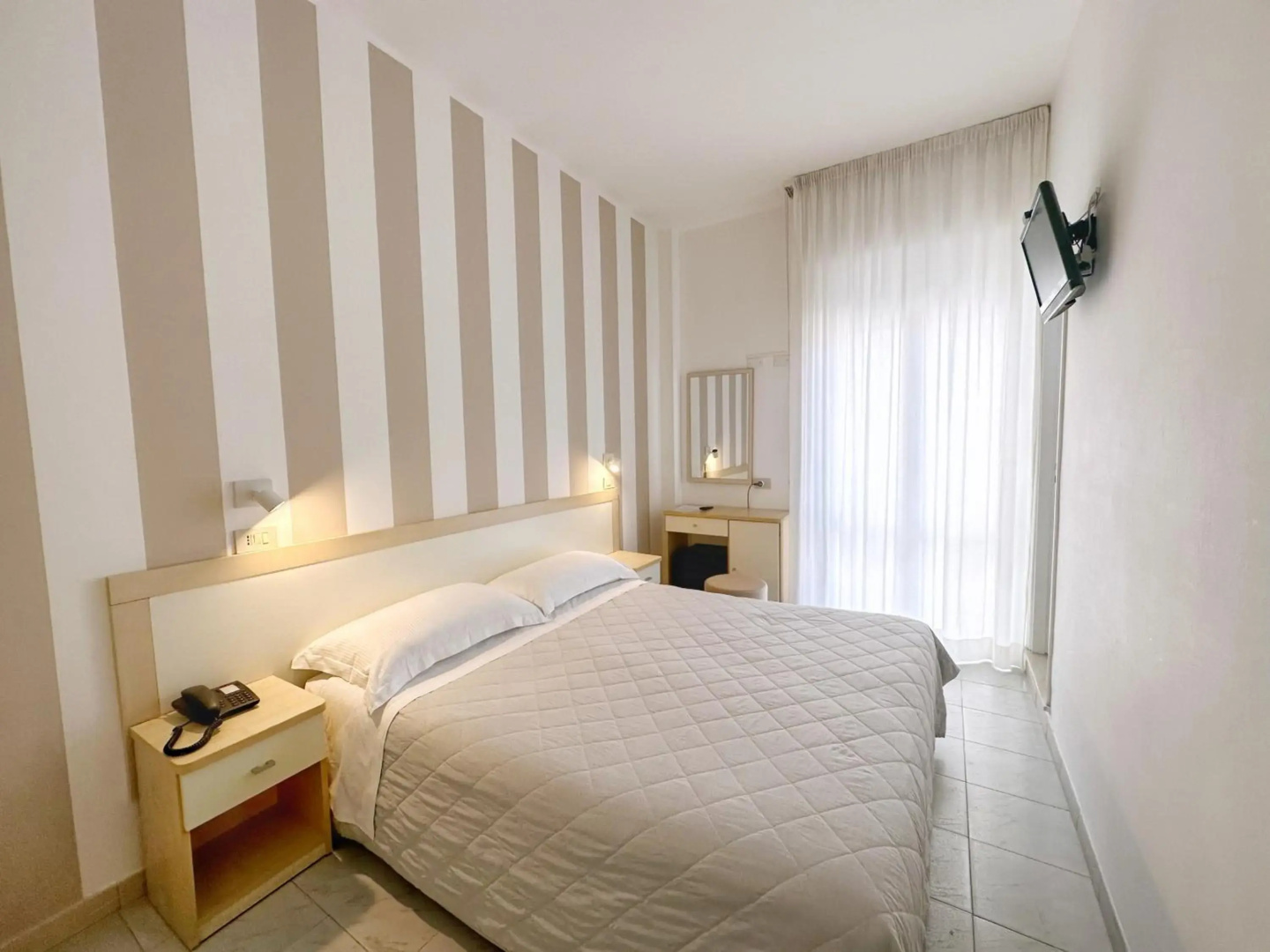 Photo - Aura Living Hotel
