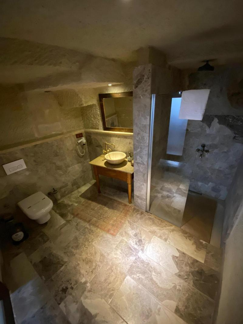 Photo - Seki Cave Hotel