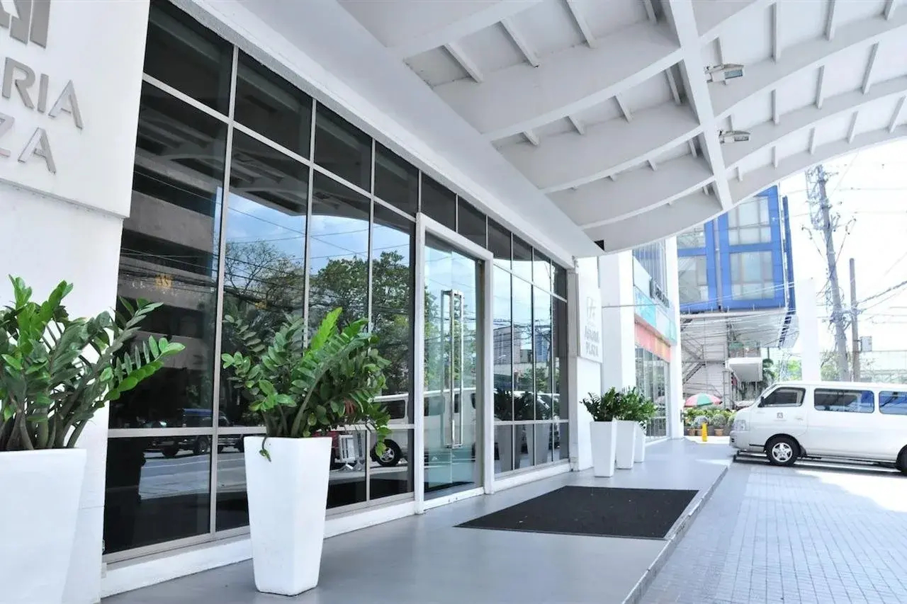 Photo - Astoria Plaza