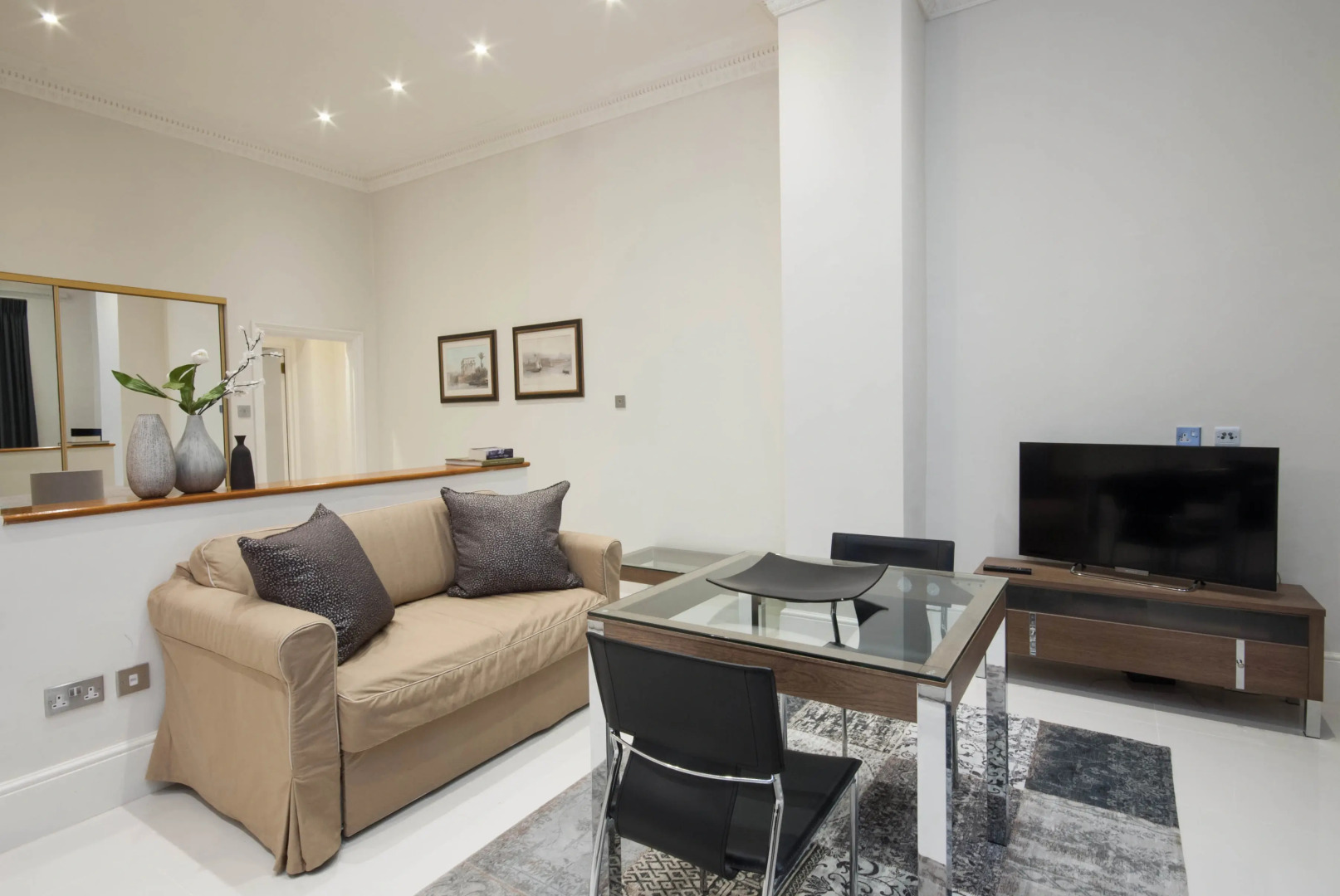 Foto - Queensgate Court Apartments