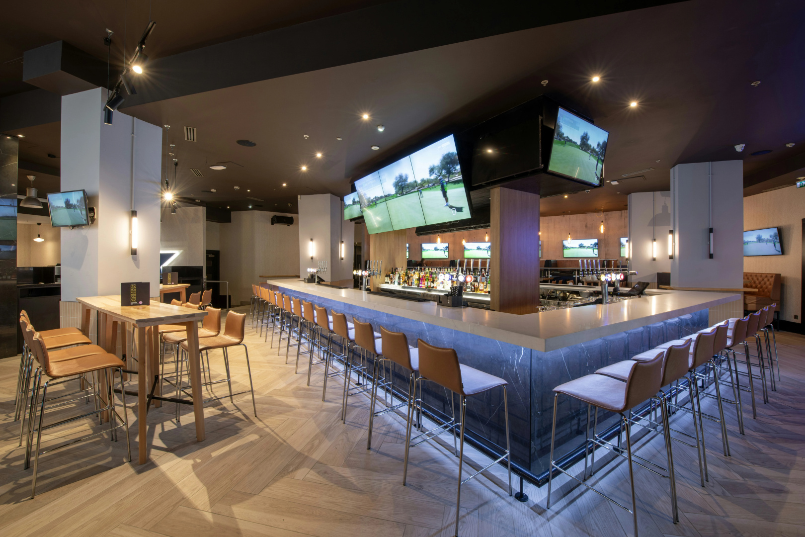 Photo - Sandman Signature Newcastle Hotel