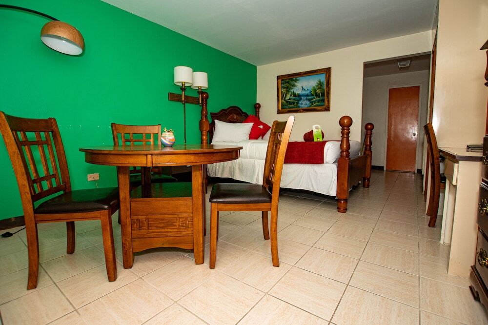 Foto - Point Salines Hotel