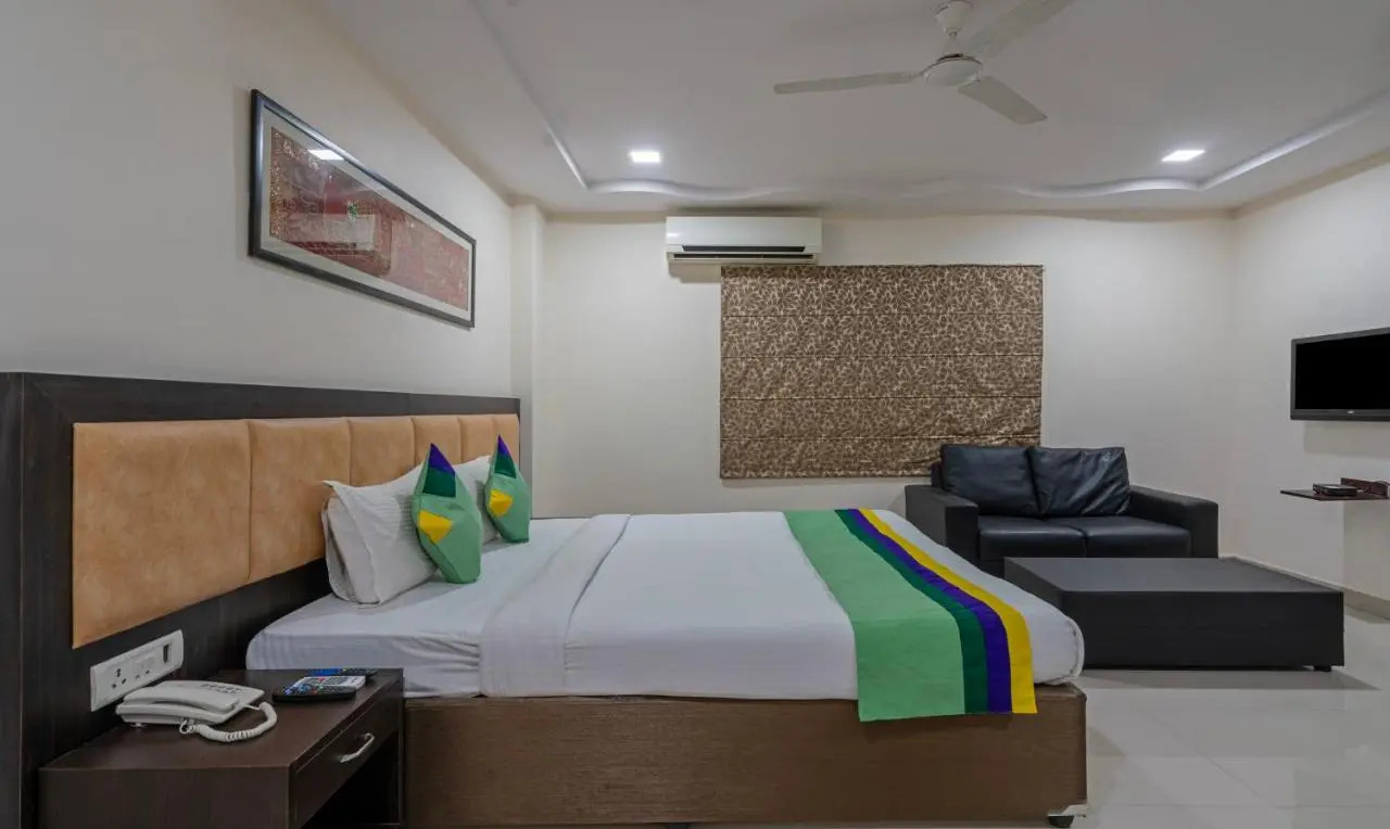 Photo - Treebo Emerald