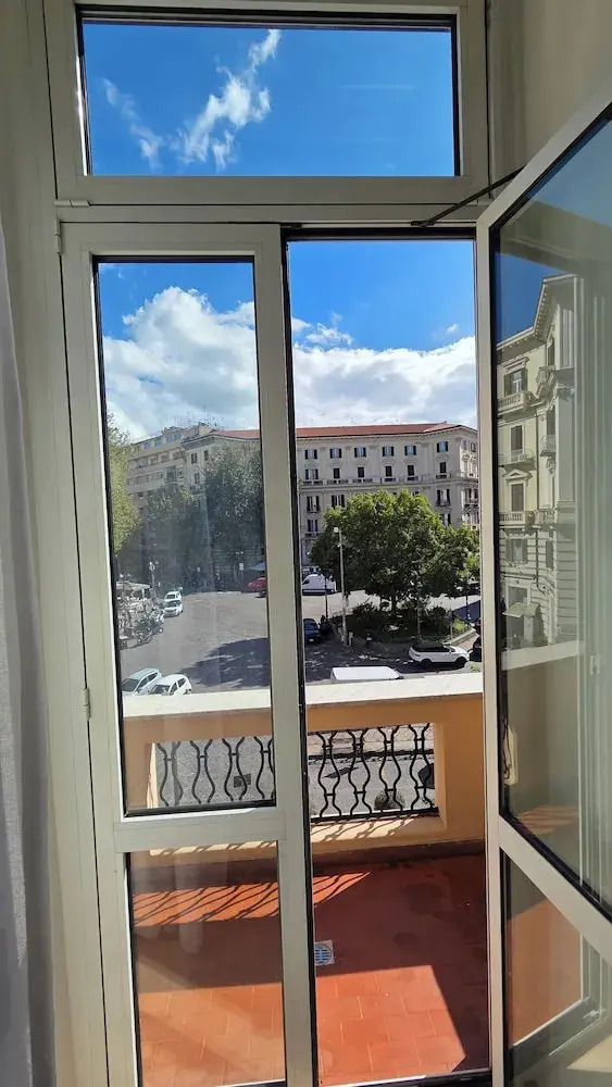 Foto - L'abbraccio di Maria