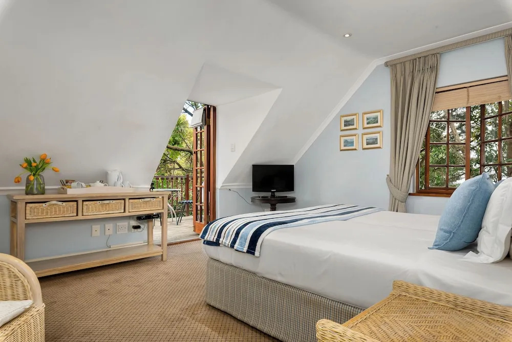 Photo - Gable Manor