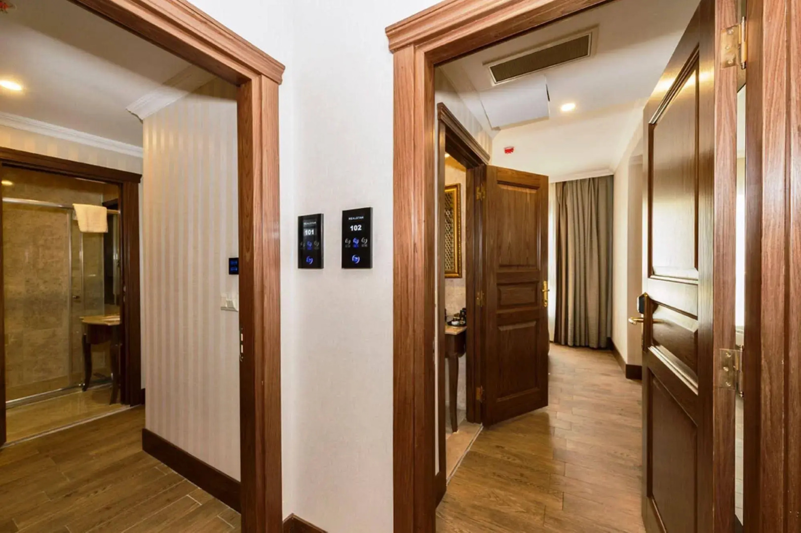 Photo - The Central Hotel