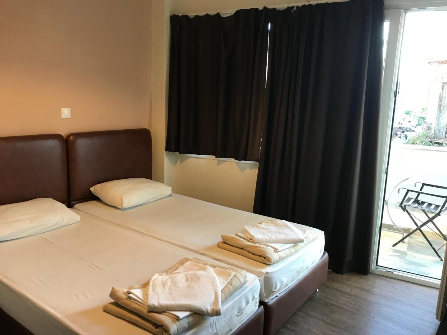 Photo - Pella Inn Hostel