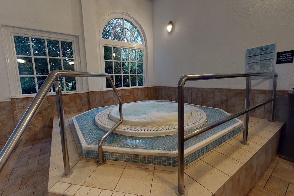 Photo - Village Hotel St David's, Nr Chester