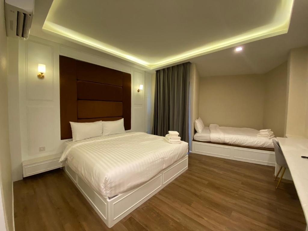 Calinton Hotel