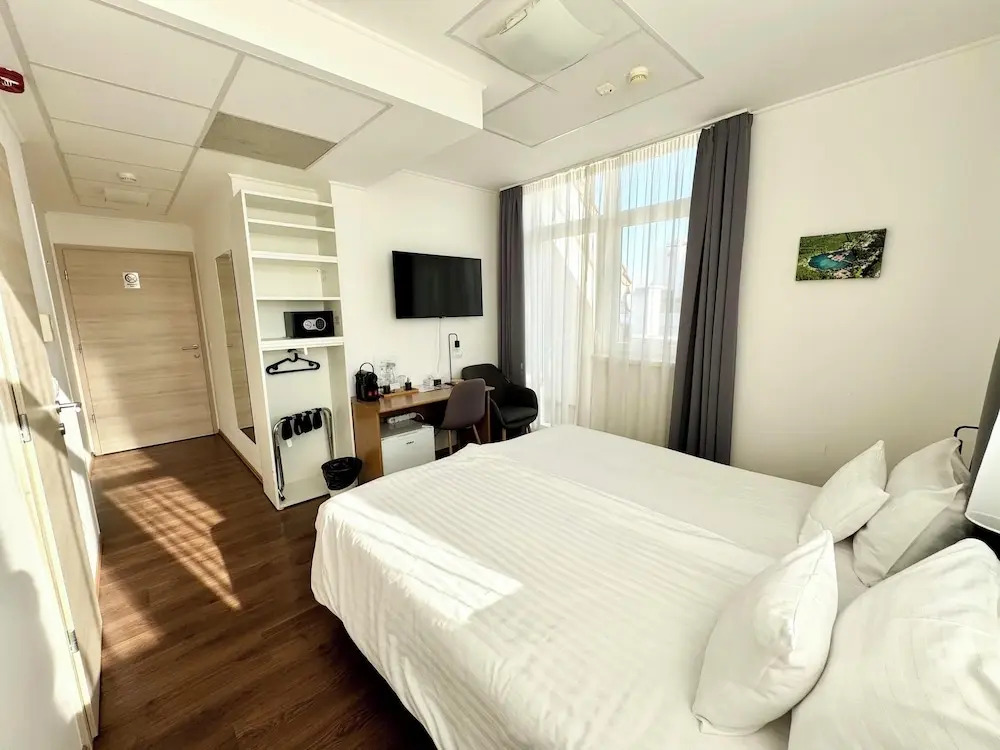 Photo - Rooftop City Residence with Underground Parking