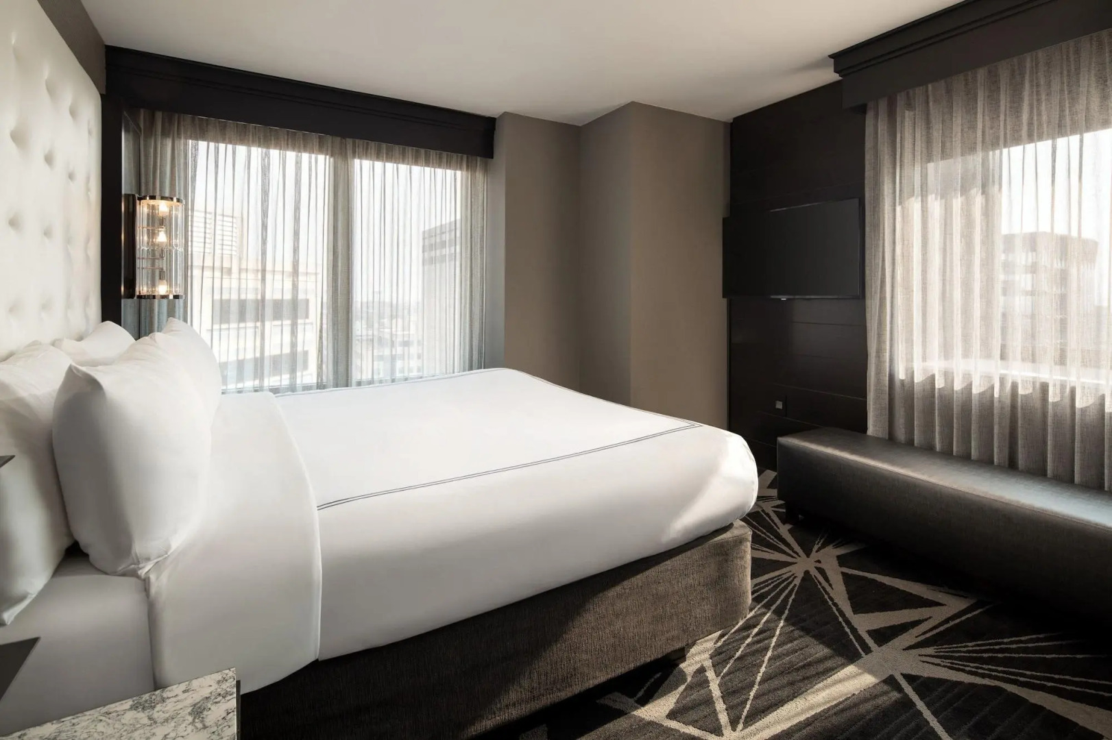 Foto - The Clancy, Autograph Collection