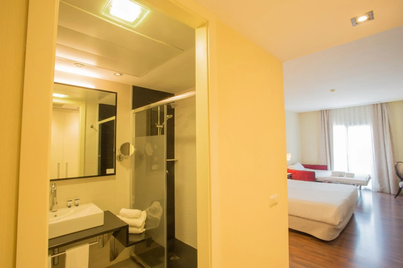 Photo - Hotel 525