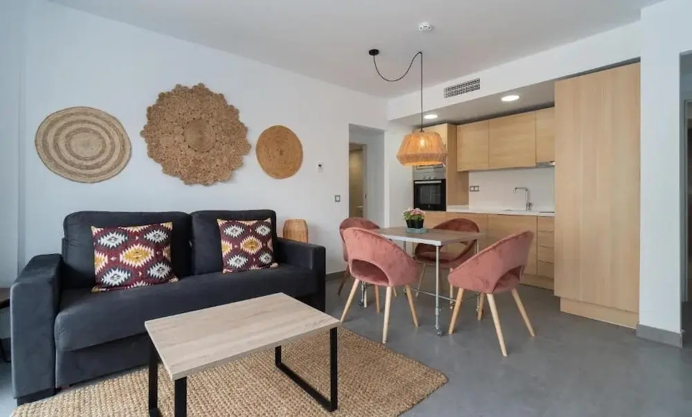Photo - Sur Suites La Dorada, centricos soleados a pocos metros de la Playa y con Parking Opcional