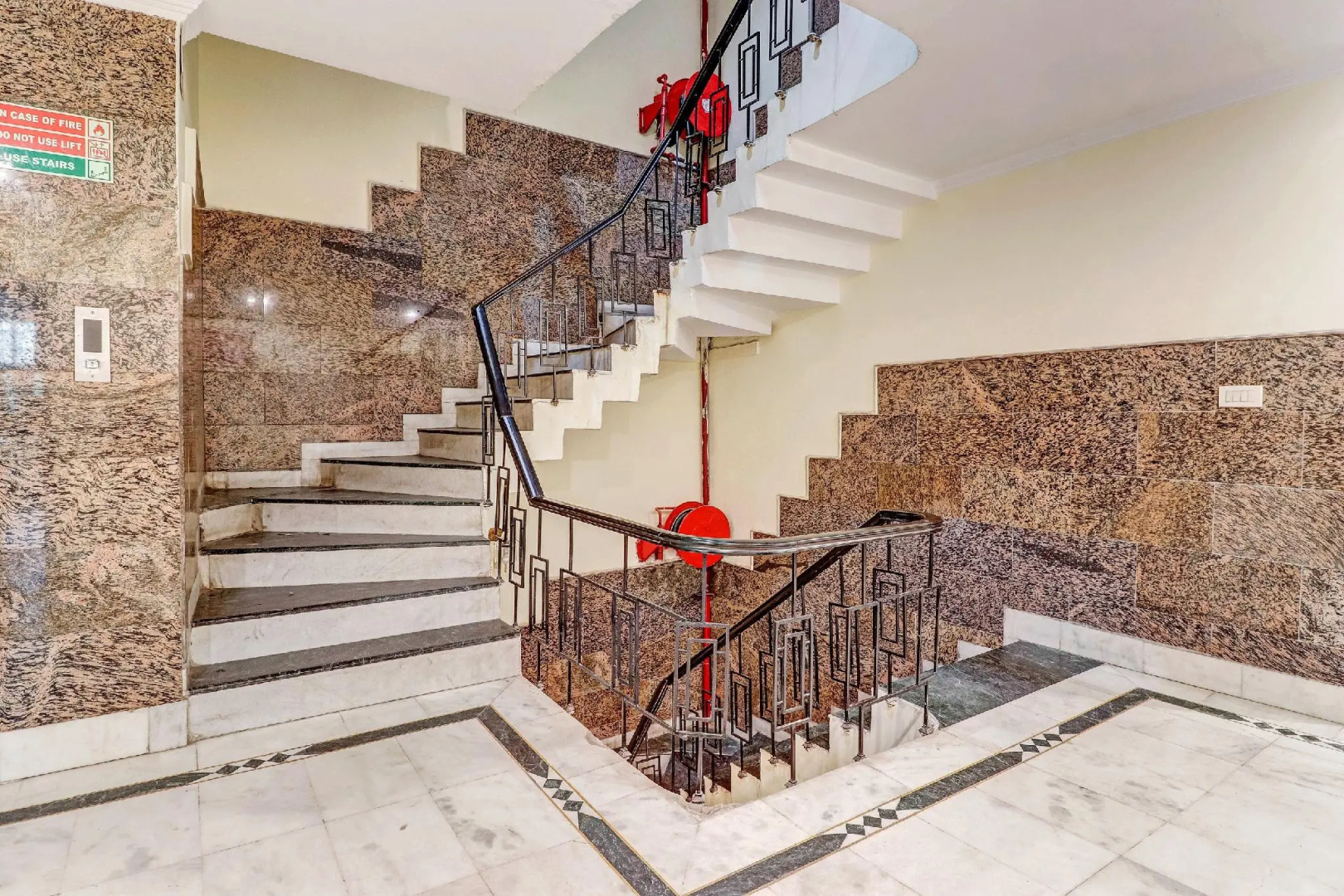 Foto - Hotel Grand Central Near Karolbagh Metro