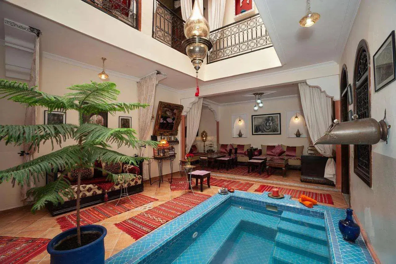 Foto - Riad De La Semaine