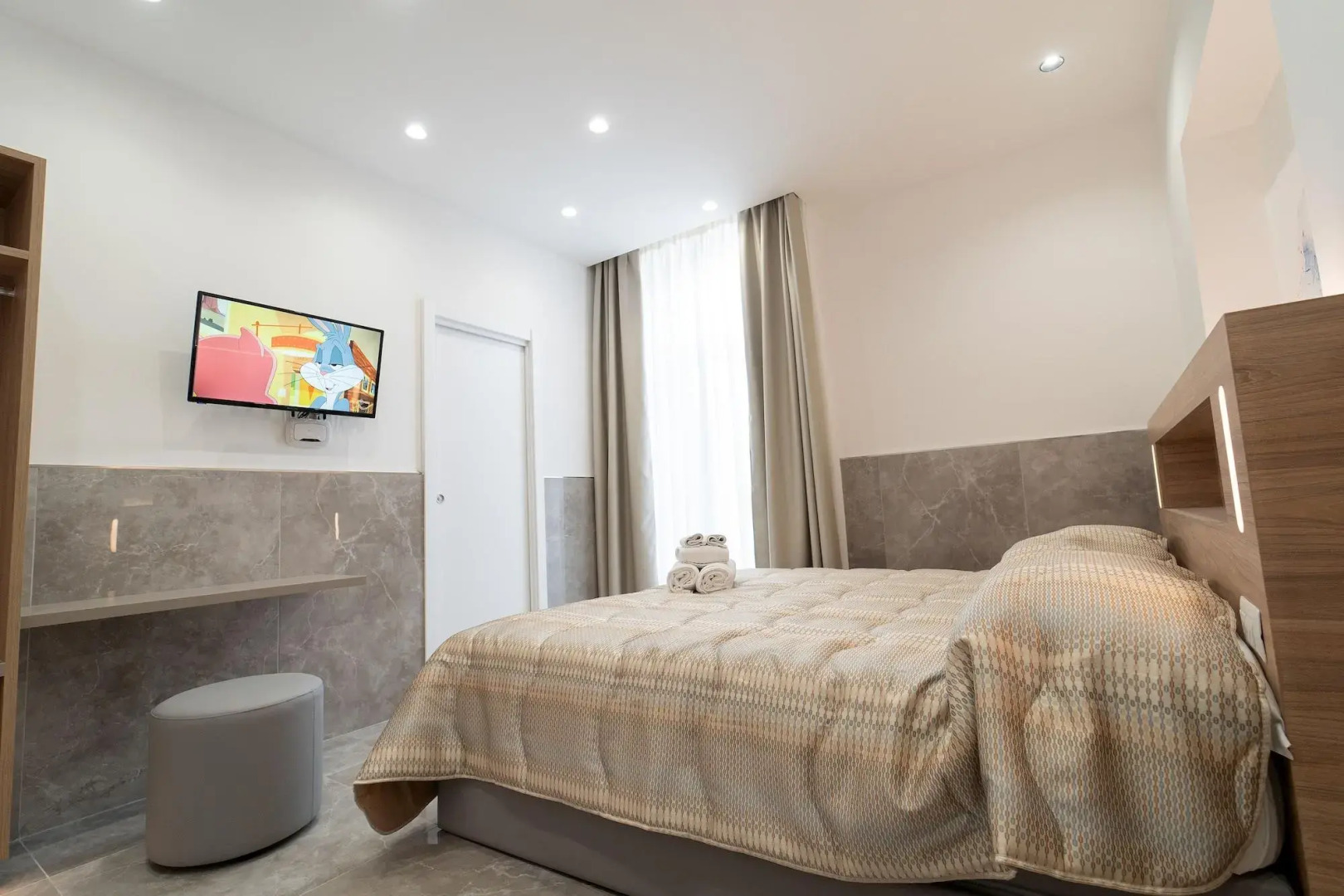 Photo - P.C. Boutique H. Vesuvius, Napoli Centro, by ClaPa Group