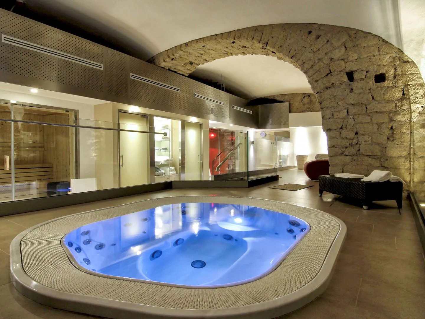 Foto - Palazzo Caracciolo Naples