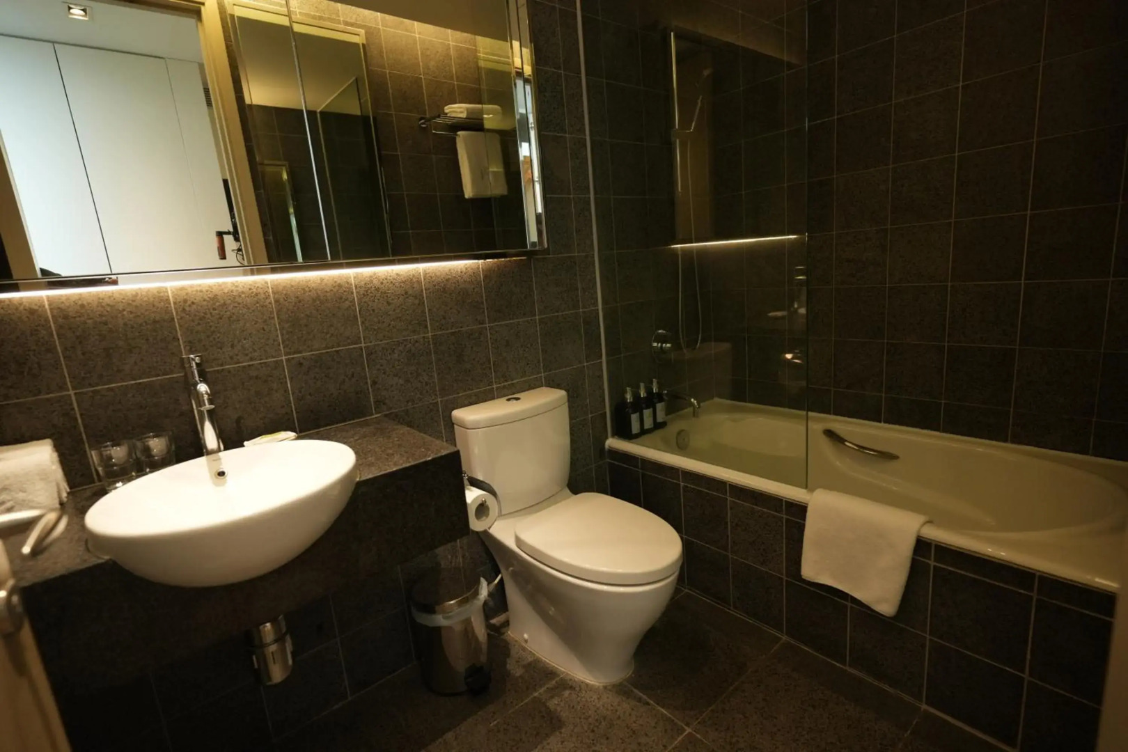 Photo - Twenty One Whitfield