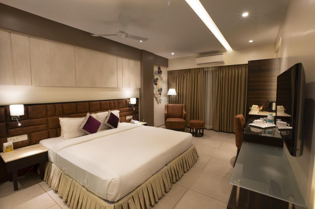 Photo - The Flora Grand