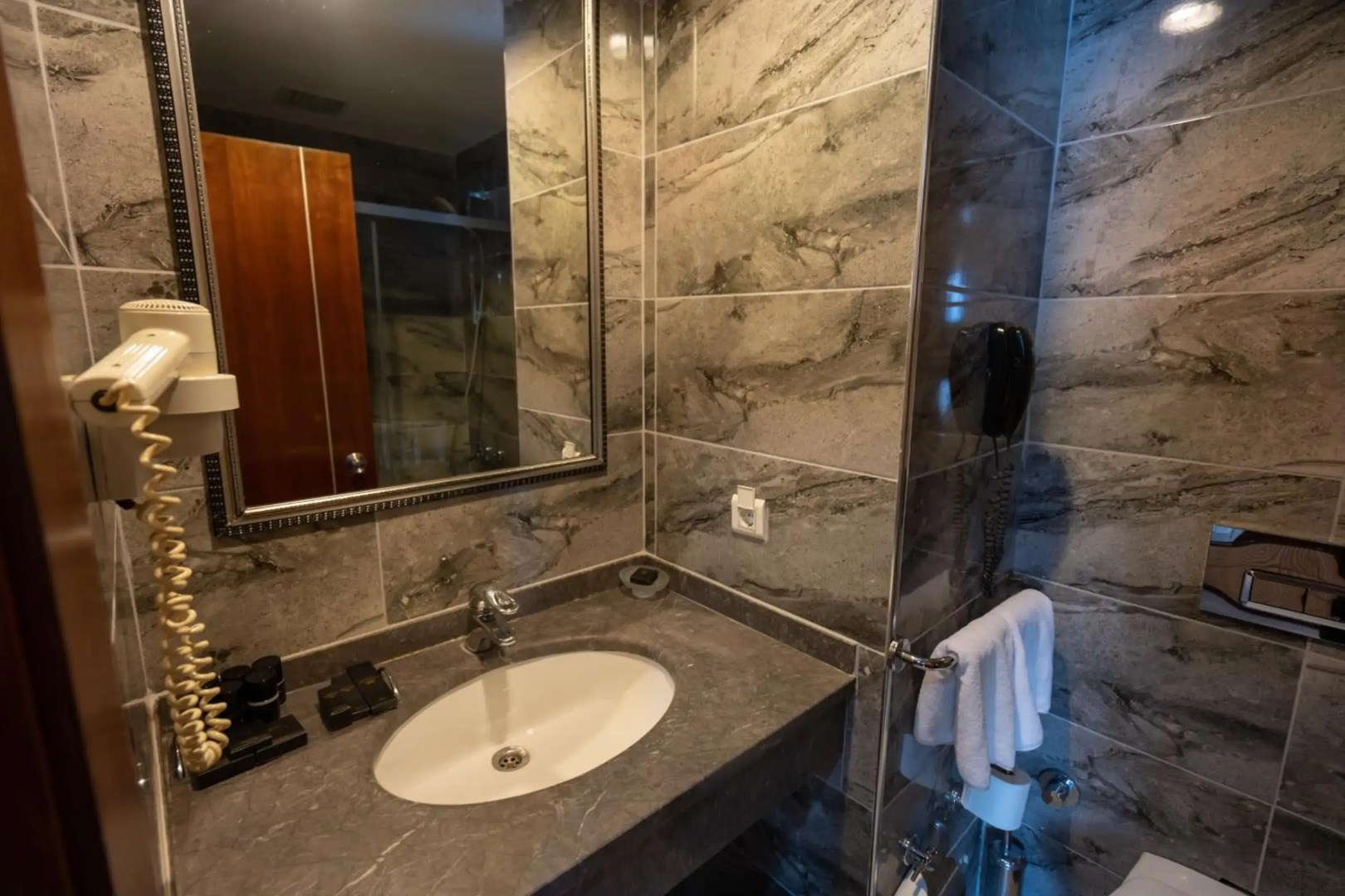 Photo - Ilkbal Deluxe Hotel &Spa Istanbul