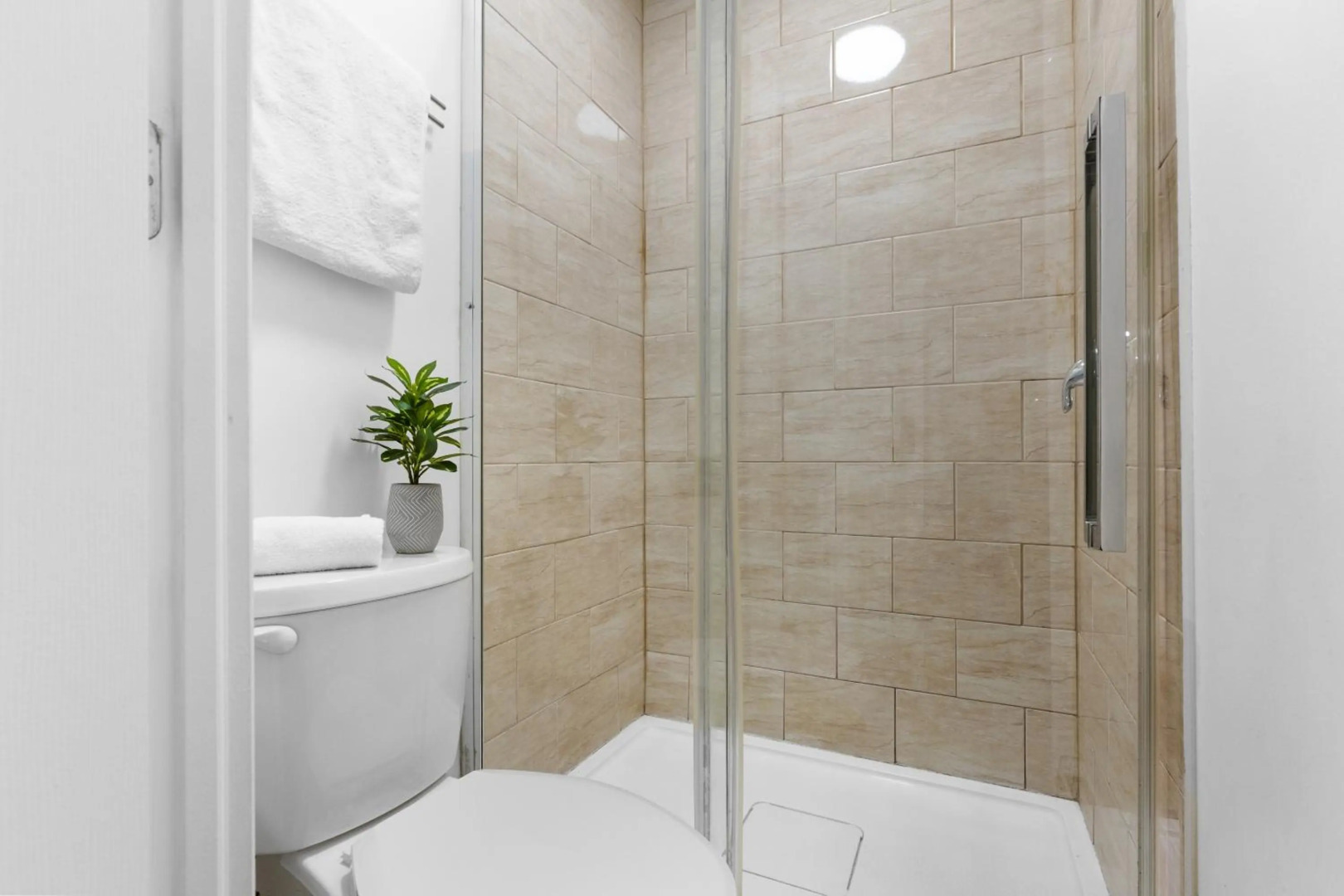 Photo - Le Sand & Stone Hotel