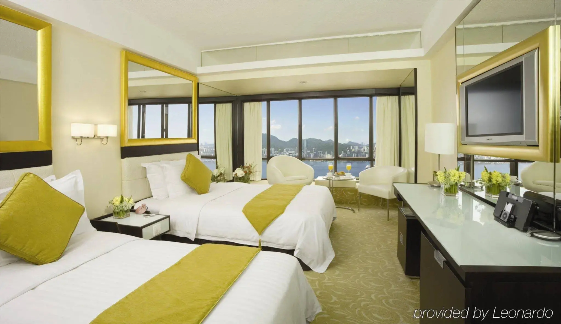 Photo - Regal Oriental Hotel