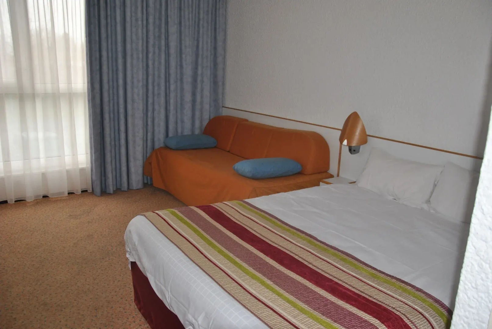 Photo - ibis Styles Lille Neuville en Ferrain
