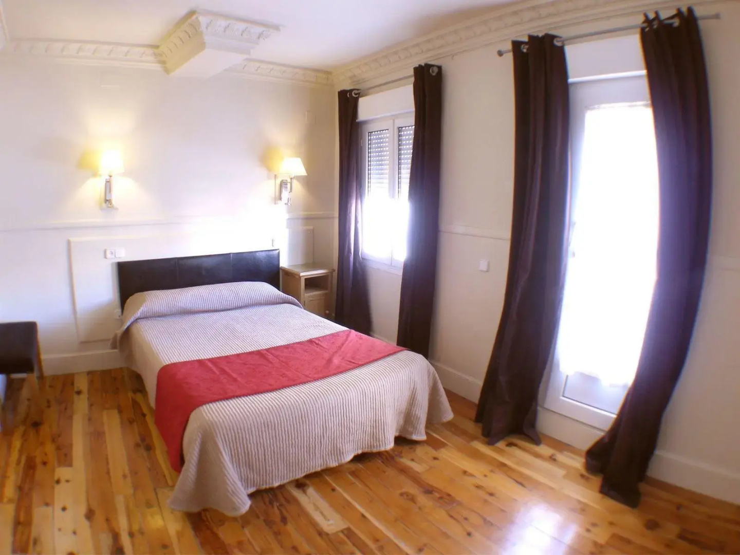 Foto - Hostal Canovas