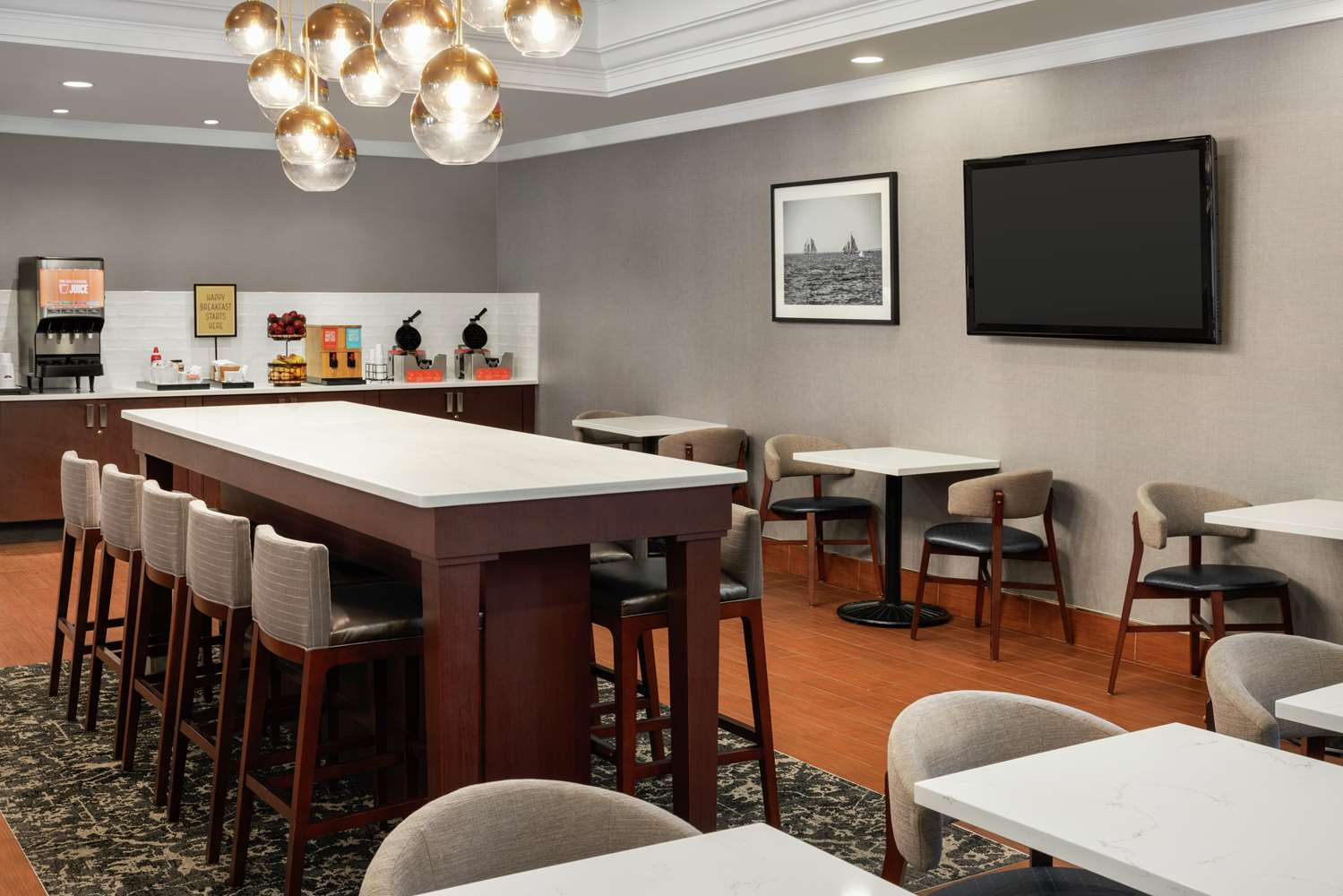 Photo - Hampton Inn by Hilton Boston/Cambridge