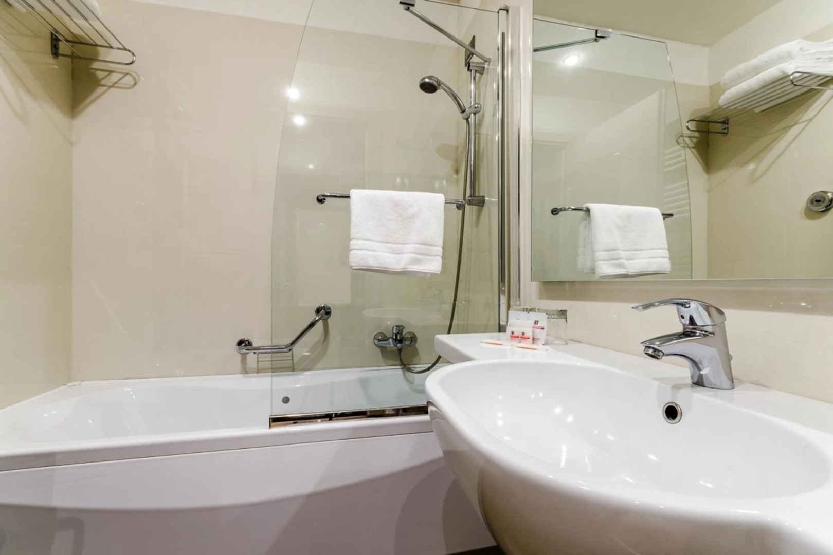 Photo - Smart Hotel Holiday