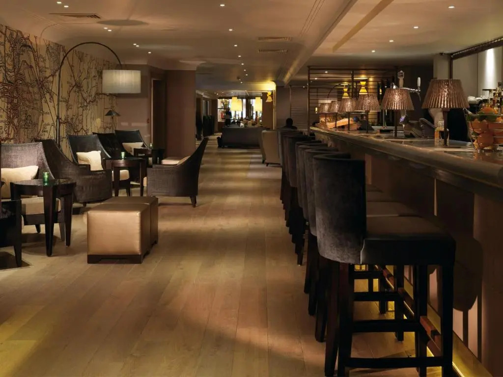 Photo - Macdonald Windsor