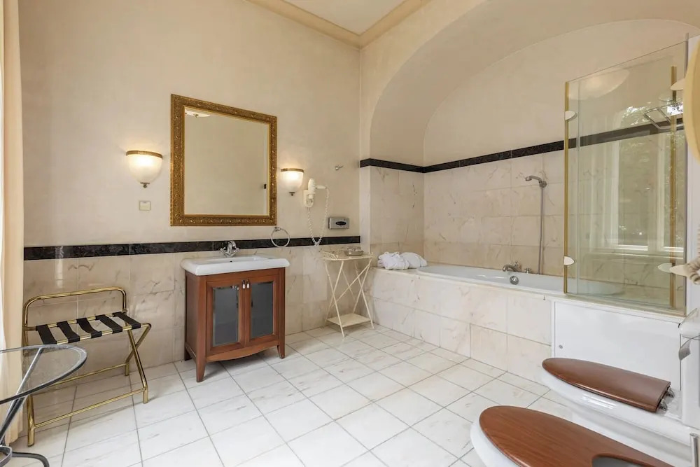 Foto - The Benjamin House