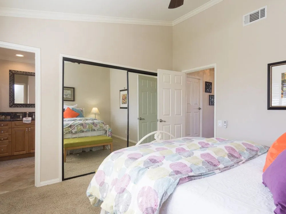 Photo - The Hideaway - 21 and Over