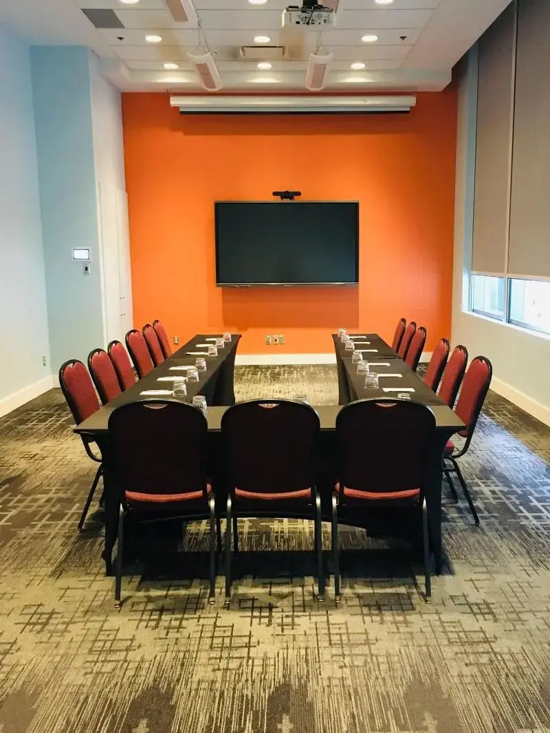 Foto - Embassy Suites by Hilton - Montreal