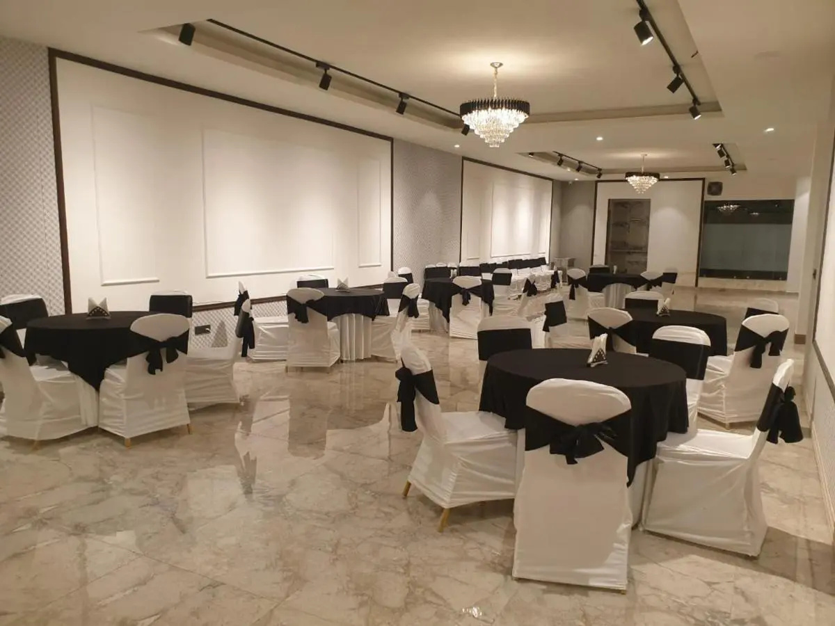 Foto - Saltstayz Premier – Cyber Hub