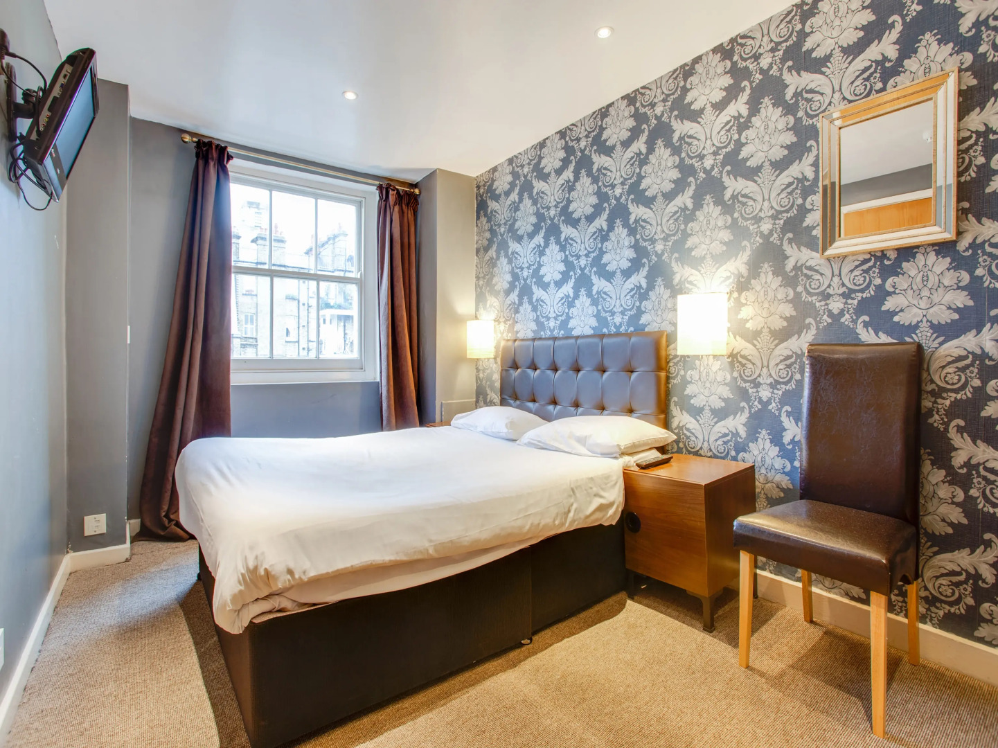 Photo - Somerset Hotel Baker Street London