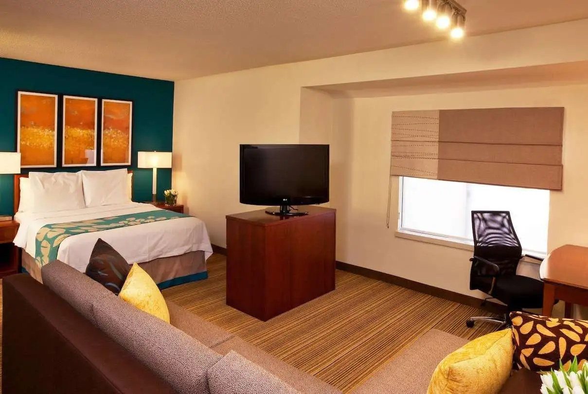 Foto - Tysons Corner Suites, A Baymont by Wyndham