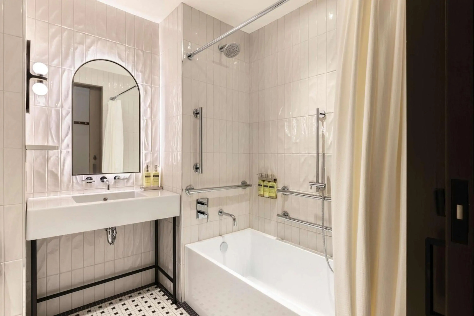 Foto - Arlo Washington DC