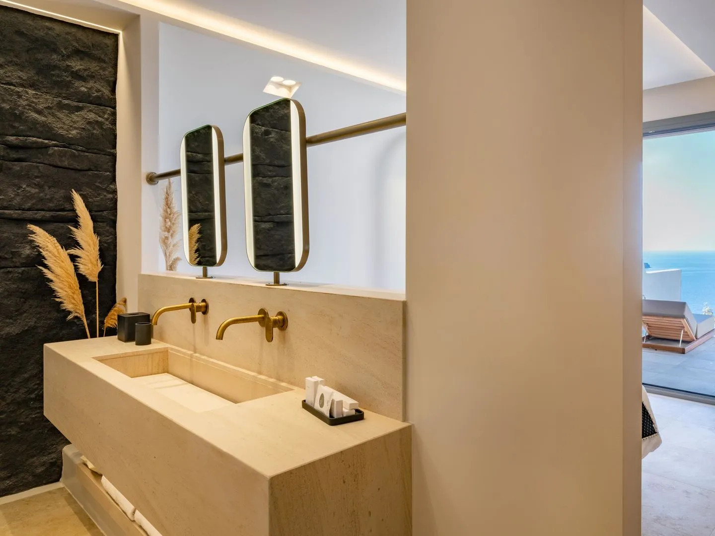 Photo - Santo Mine Oia Suites