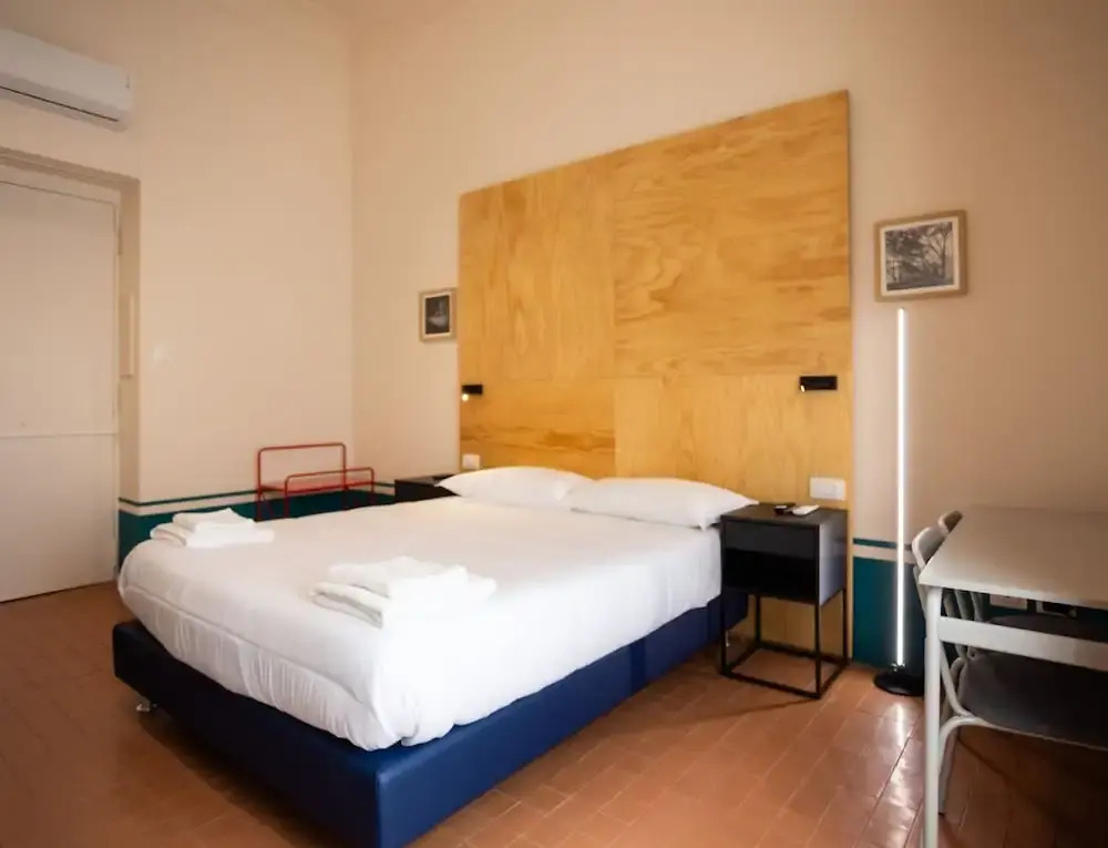 Photo - Don Vittorio a Chiaia