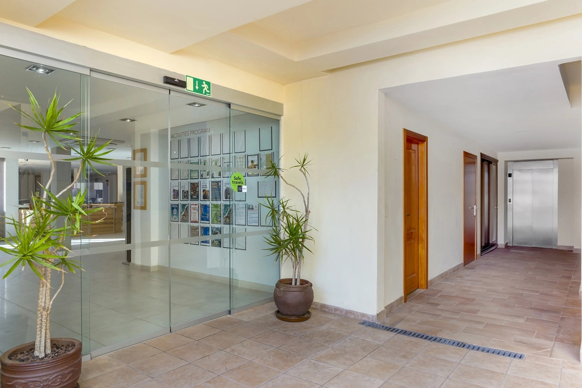 Photo - Royal Sunset Beach Club