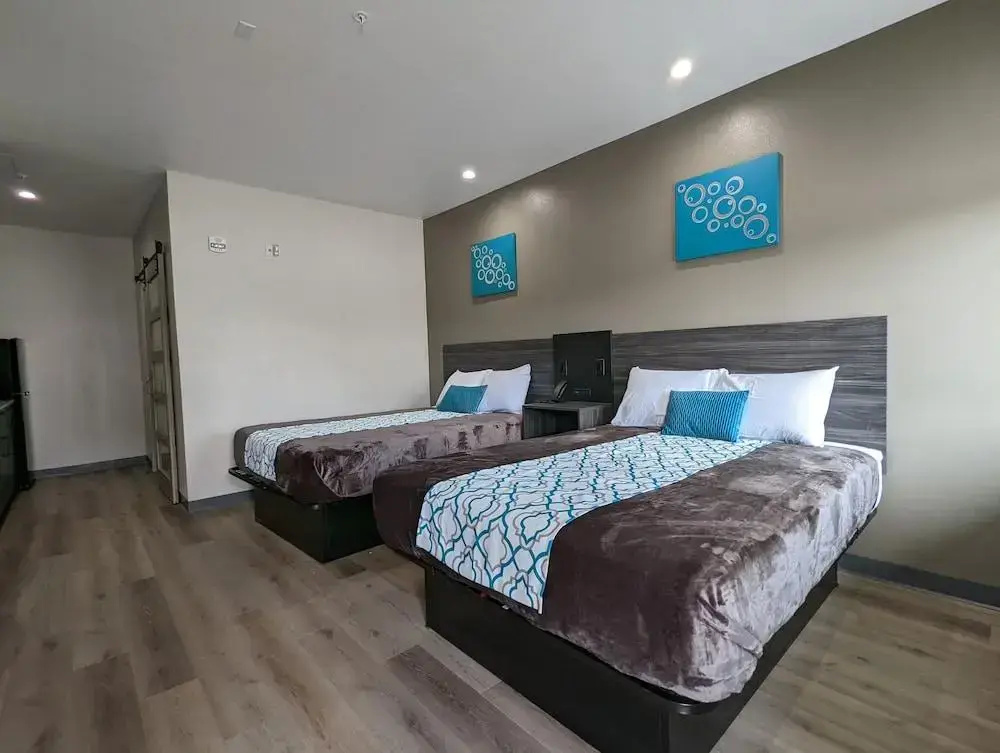 Photo - Crystal Inn Jacinto City