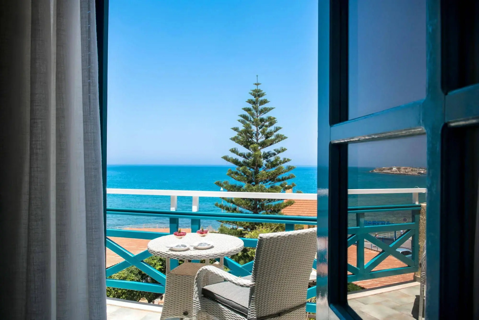 Photo - Petra Beach Hotel