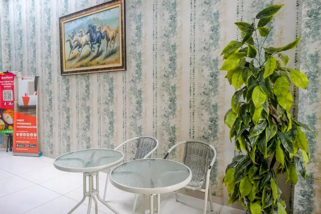 Photo - RedDoorz near Hermes Place Polonia Medan