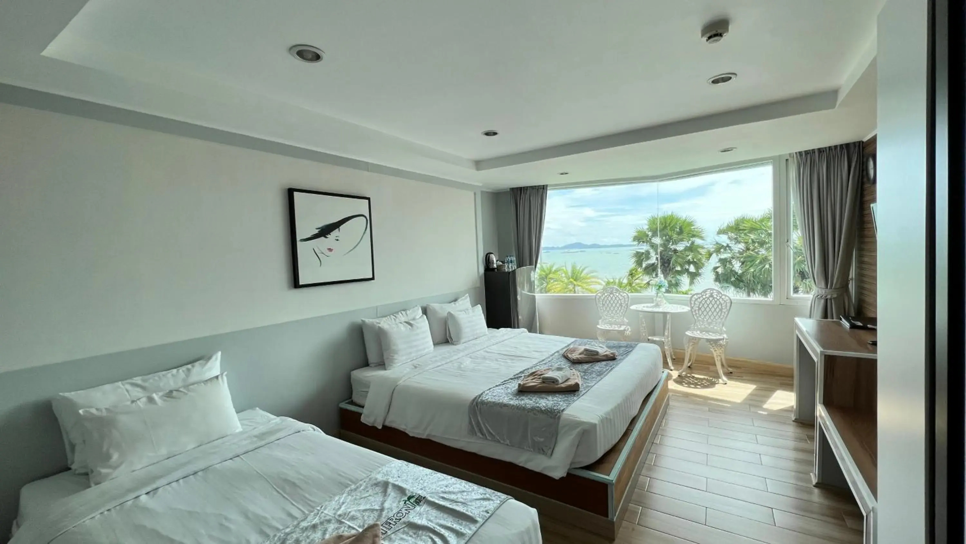 Photo - The Beach Front Resort, Pattaya